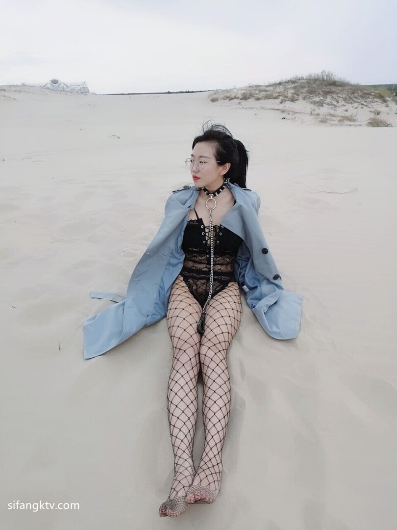 [清纯VS反差001] 人后母狗的样子可真骚[100P]
