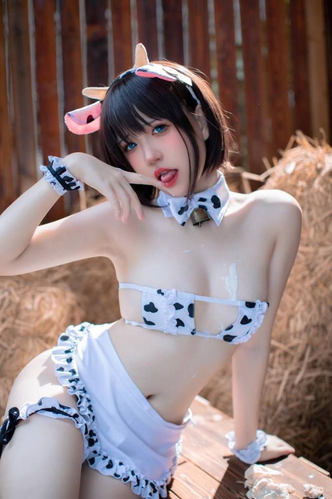 小熏喝牛奶