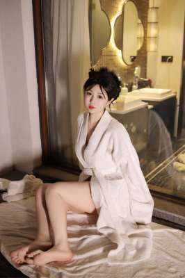 秀人网陈小花SPA油推--抚臀揉乳大尺度写真