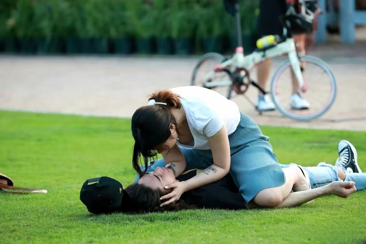 分享推上迷人的少妇