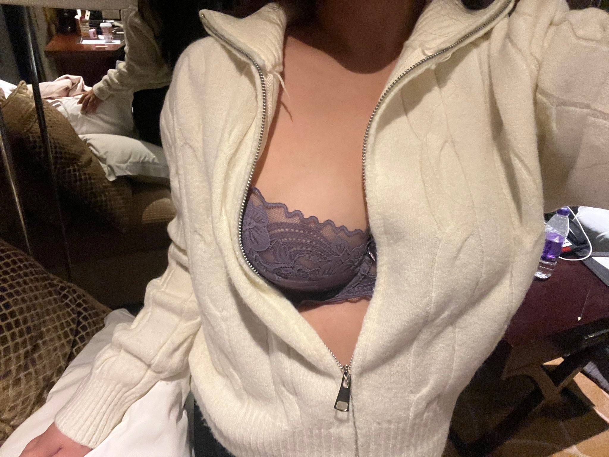 醉美是少妇的翘臀和酥胸