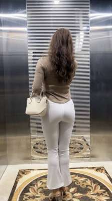 醉美是少妇的翘臀和酥胸