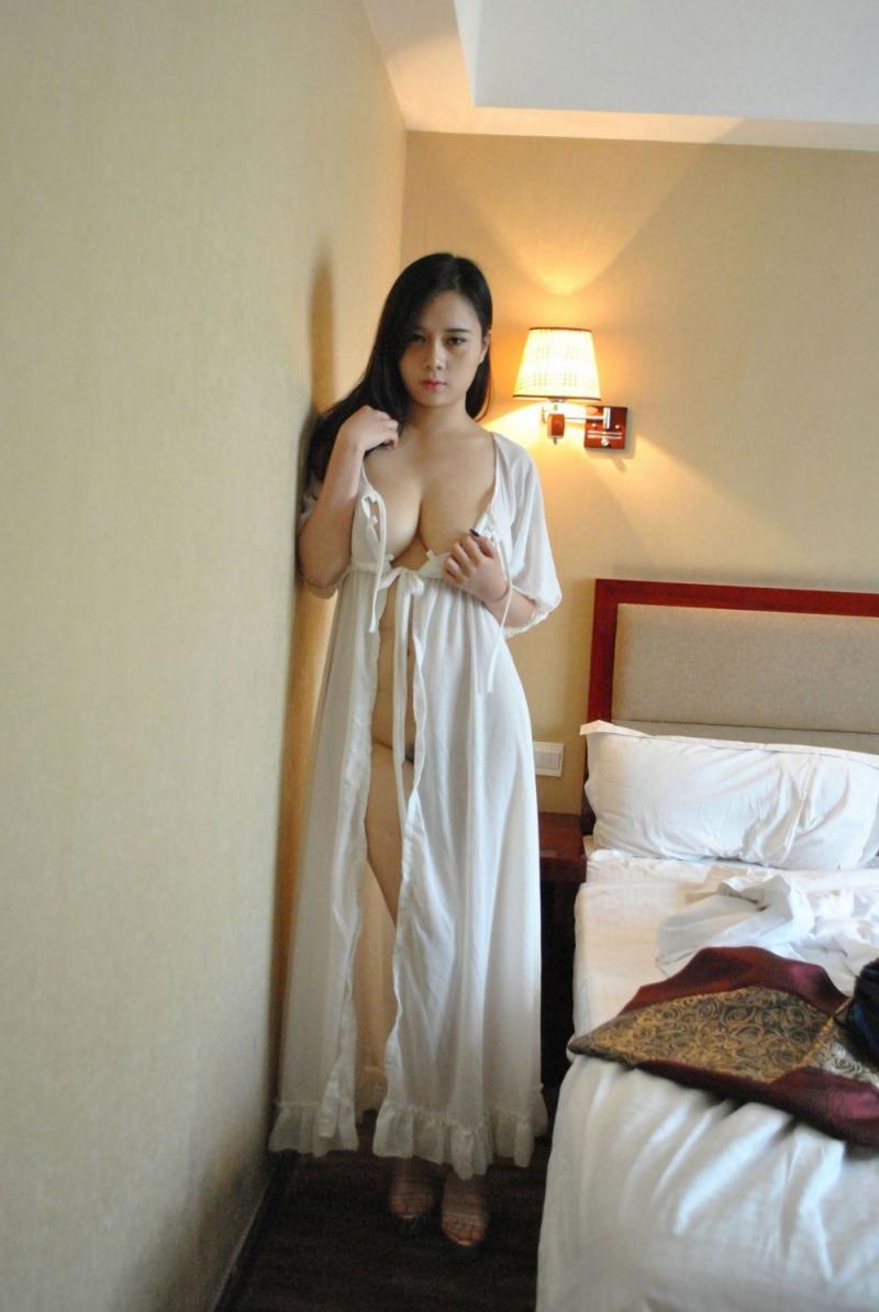 人间极品美乳