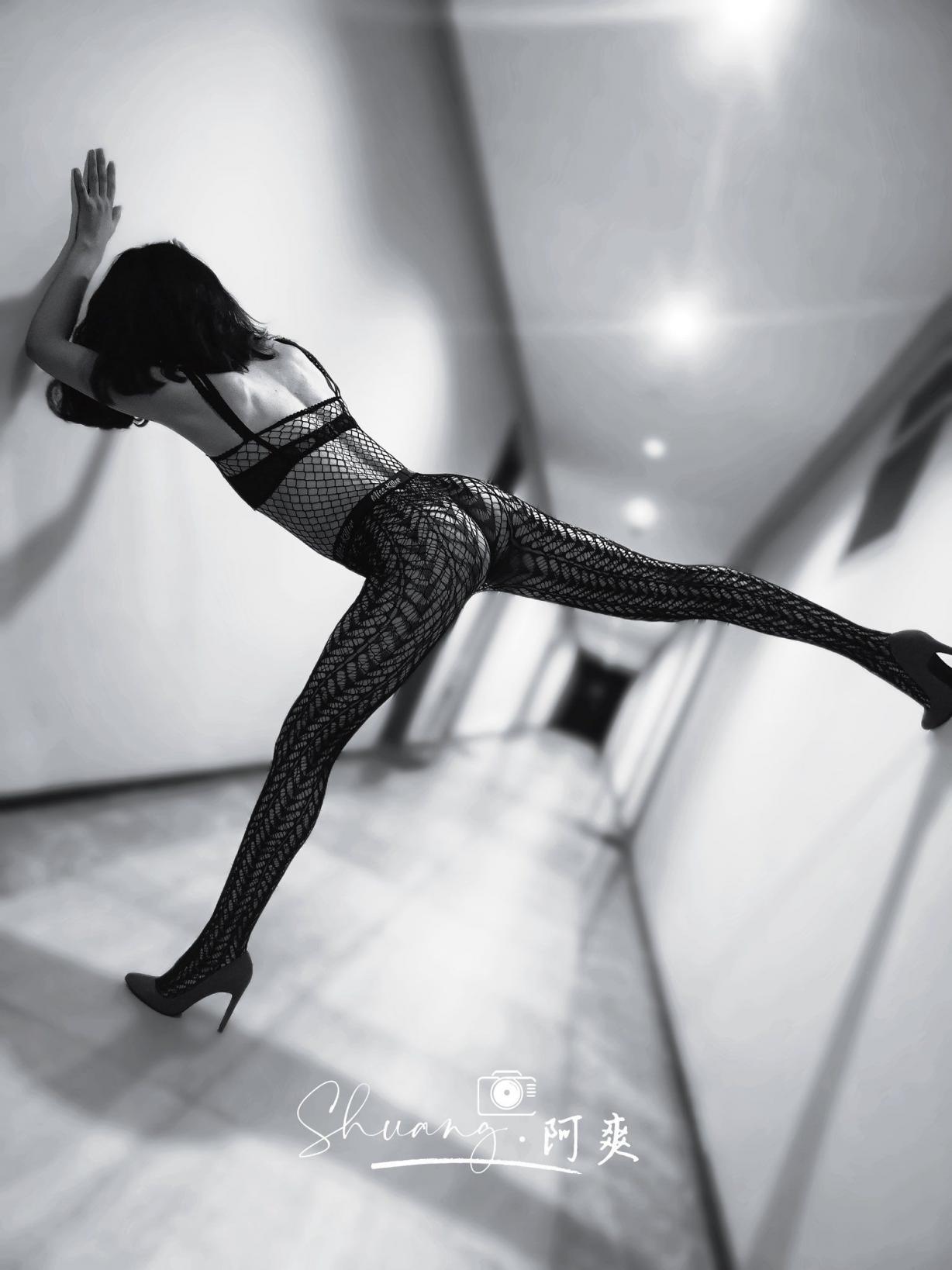 鸡动的心颤抖的手嫩模露出抖一抖