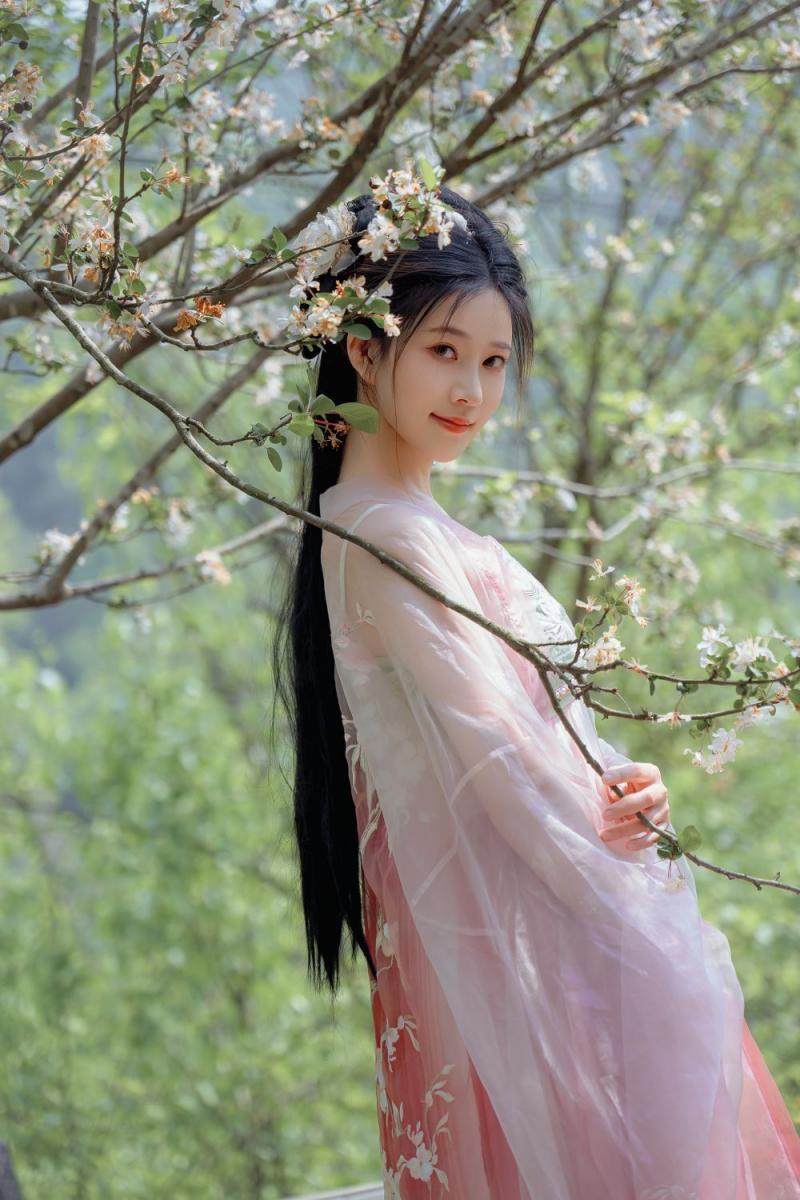 极品美乳古装妹子 20250724