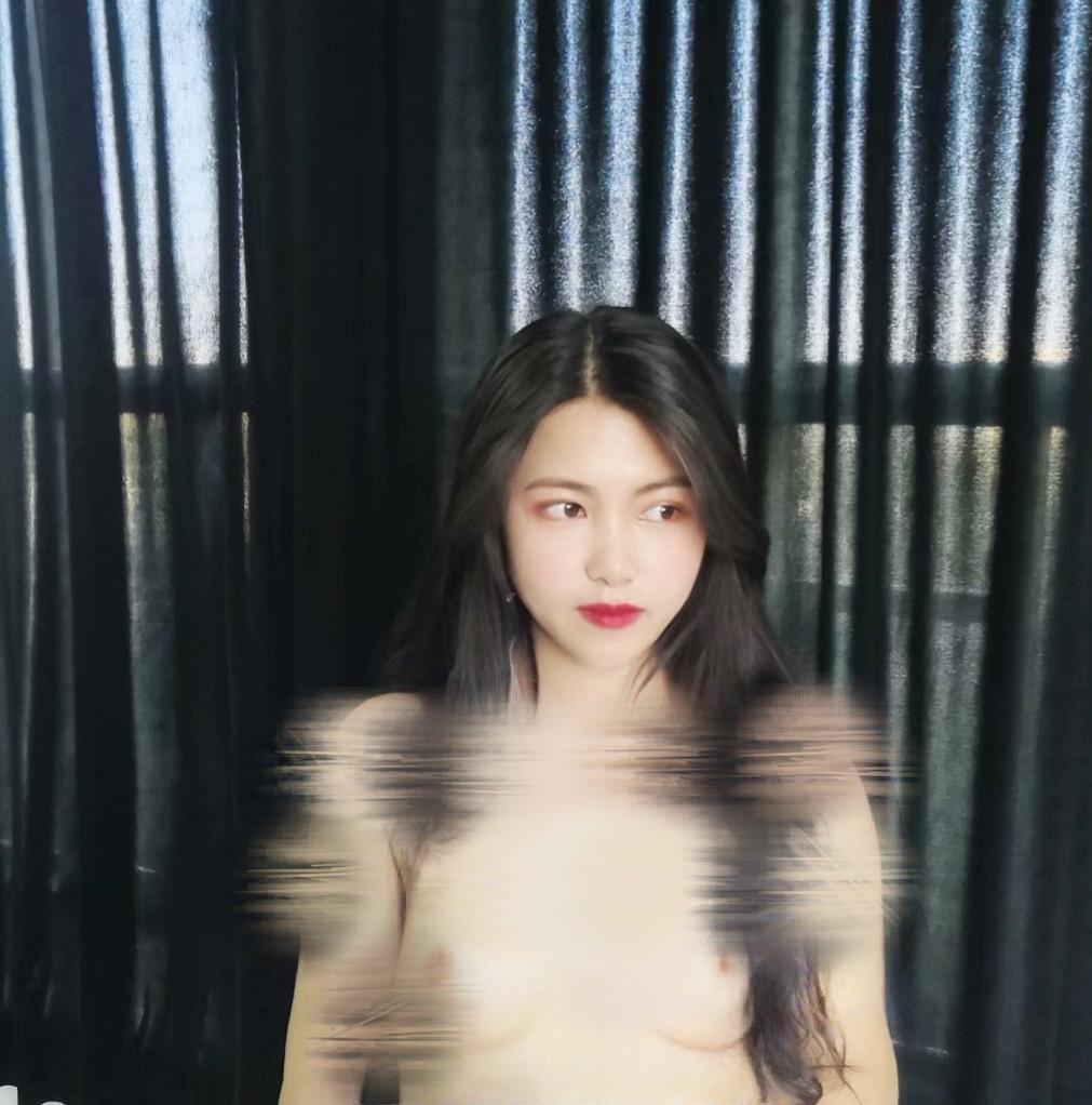 [反差女神]人前女神VS反差母狗 2025072801