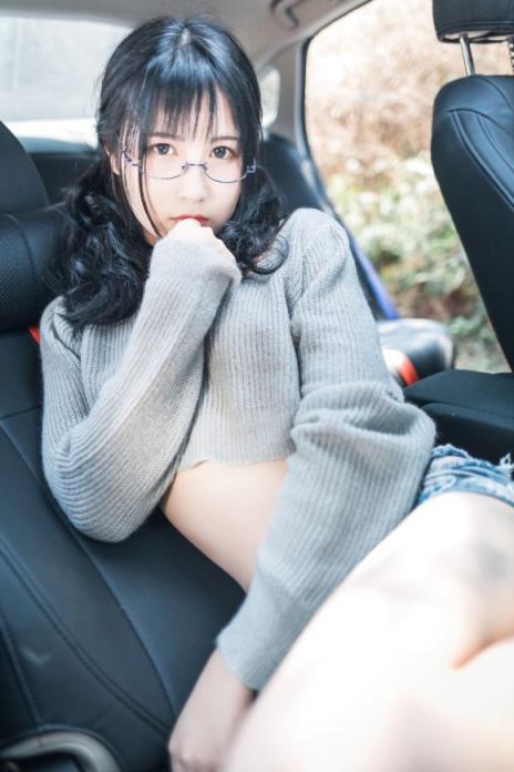 香车美女
