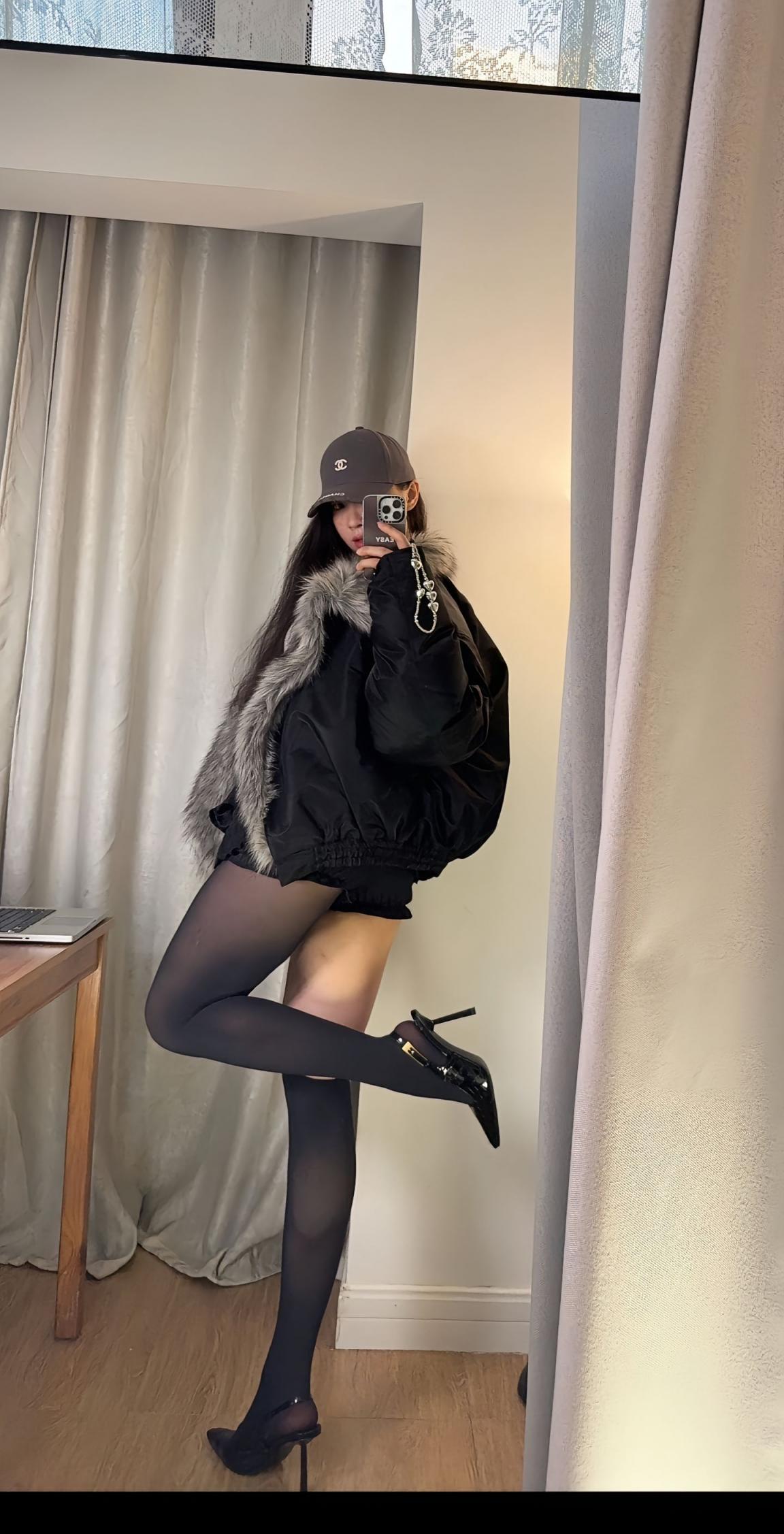 健身长腿妹子