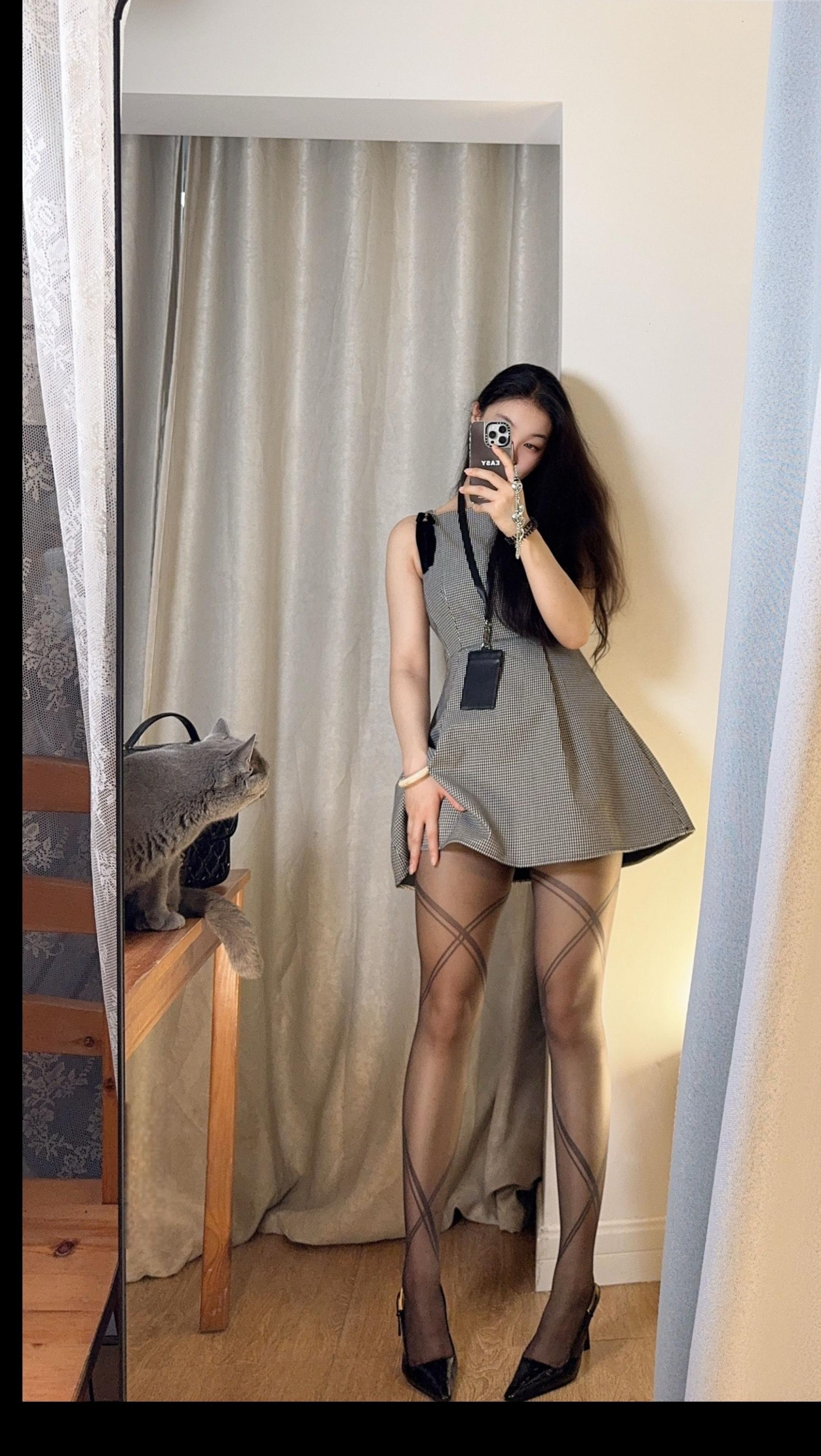 健身长腿妹子