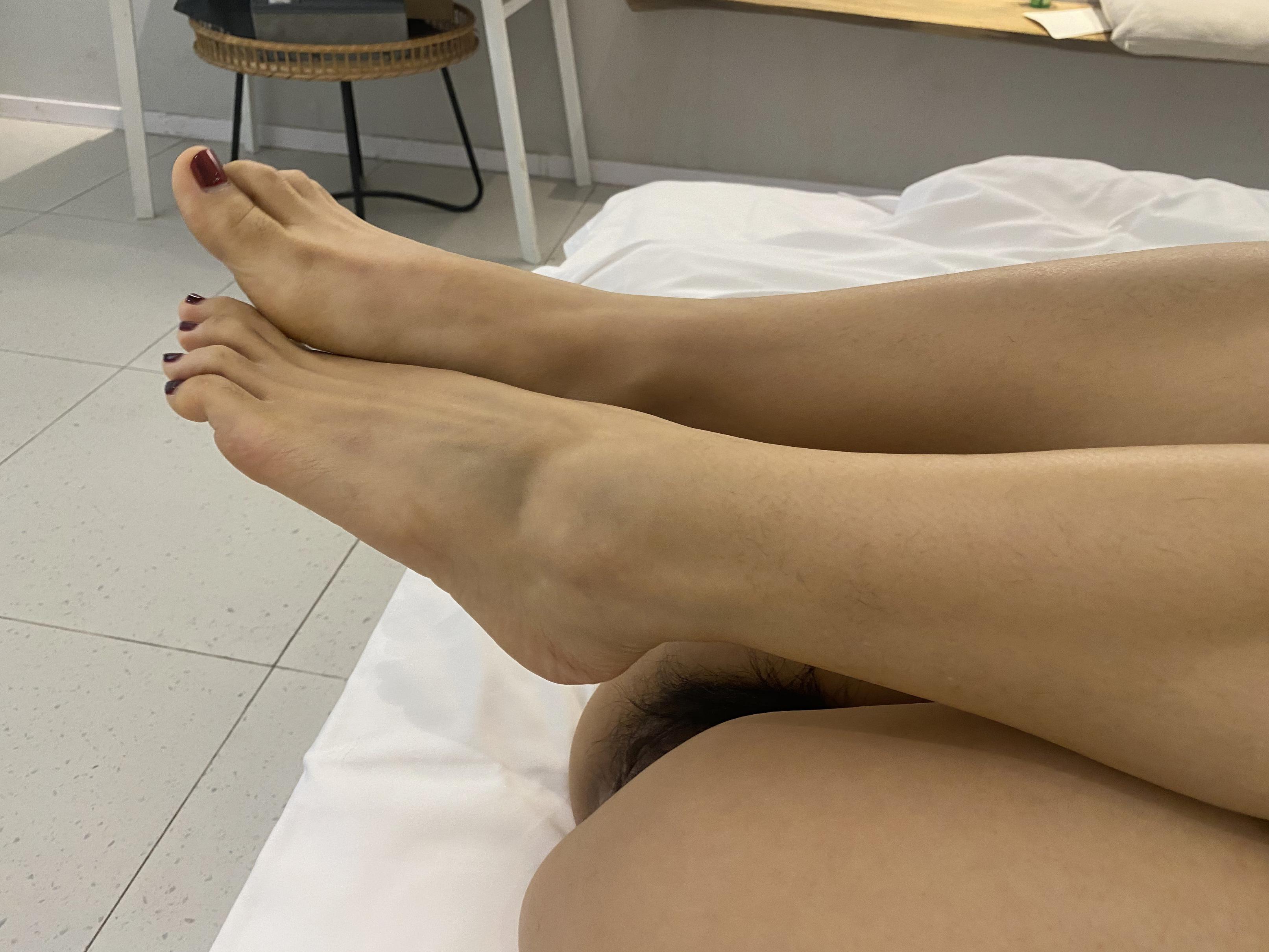 妹子的姿势很想让人插入