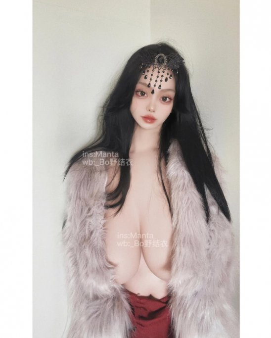 童颜巨乳 网红娃娃脸却有F杯大奶——Manta