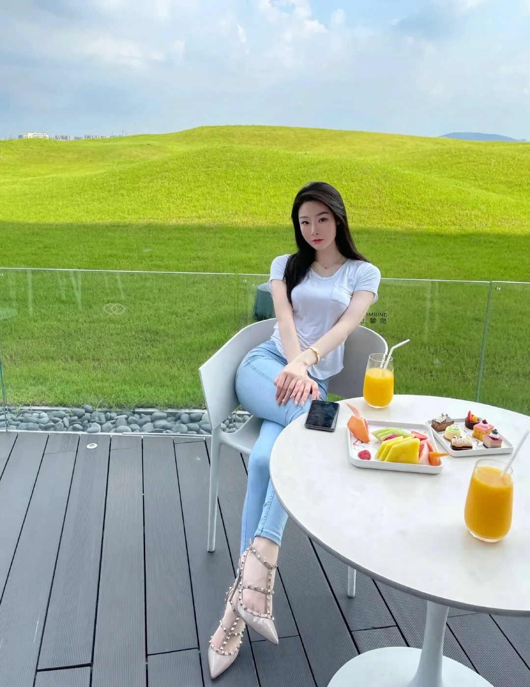 高颜值美女小姐姐