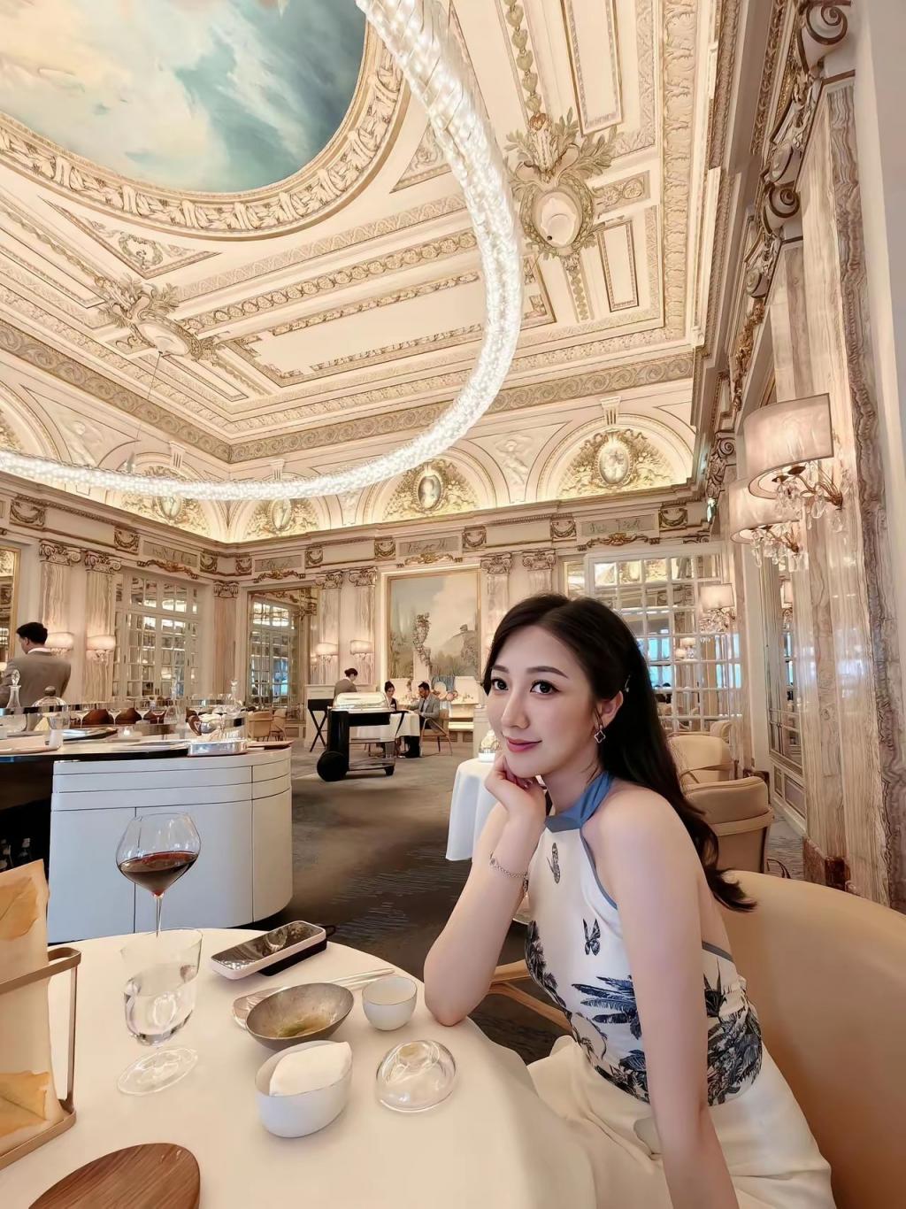 清纯阳光美女