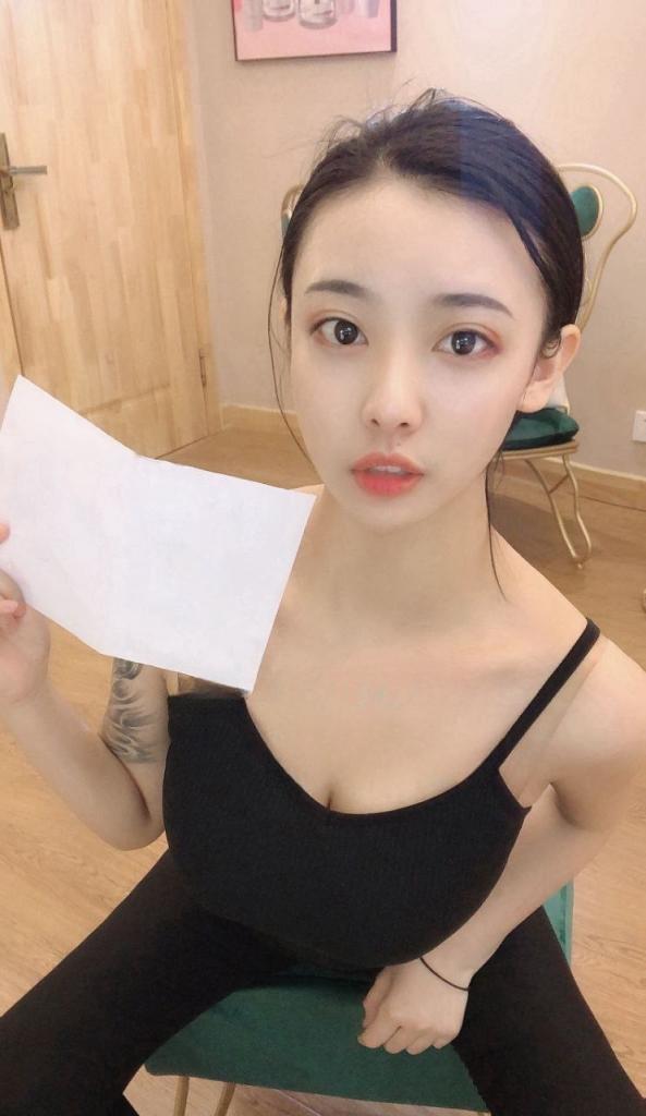 [小母狗]  白皙 鮮嫩 多汁