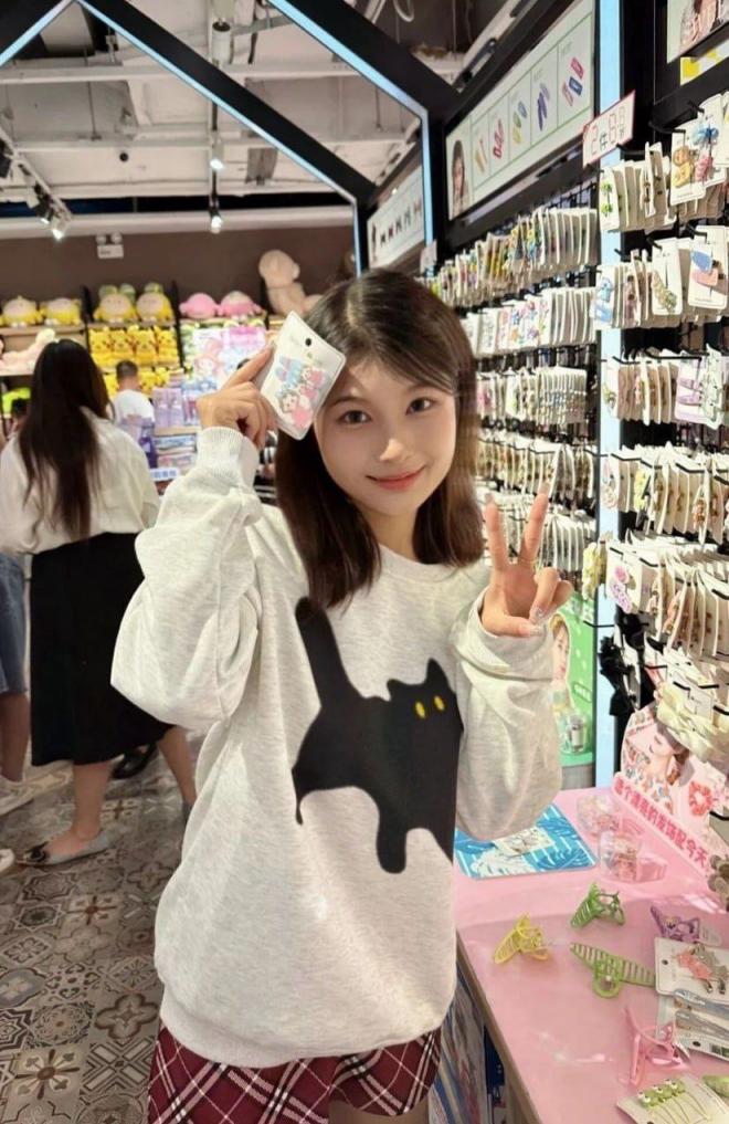 [小母狗]  白皙 鮮嫩 多汁