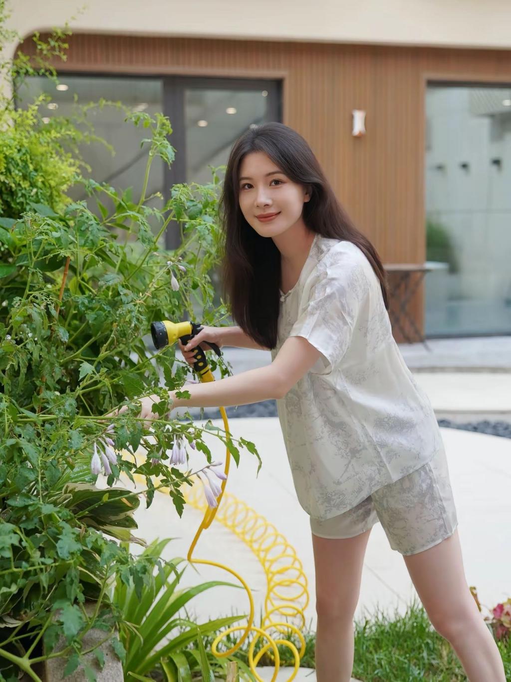 你还小，不懂珠圆玉润的好