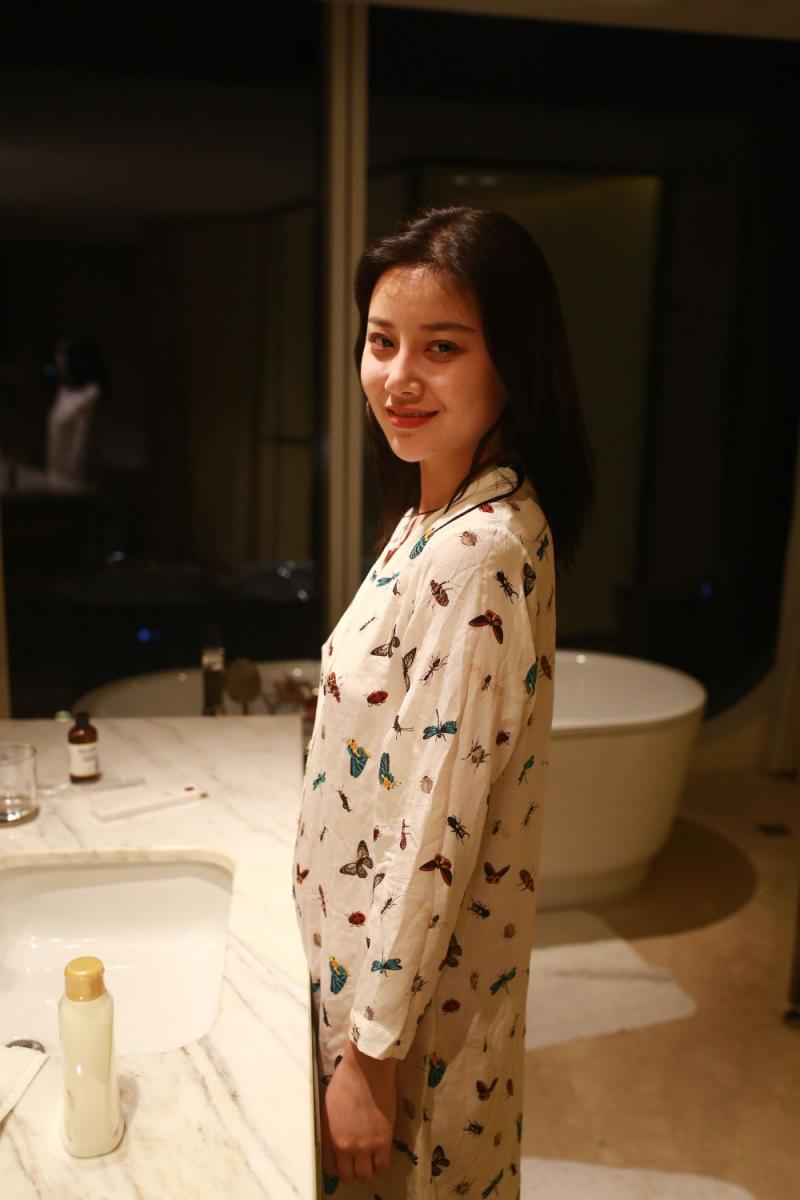 睡衣妹子看上去超纯