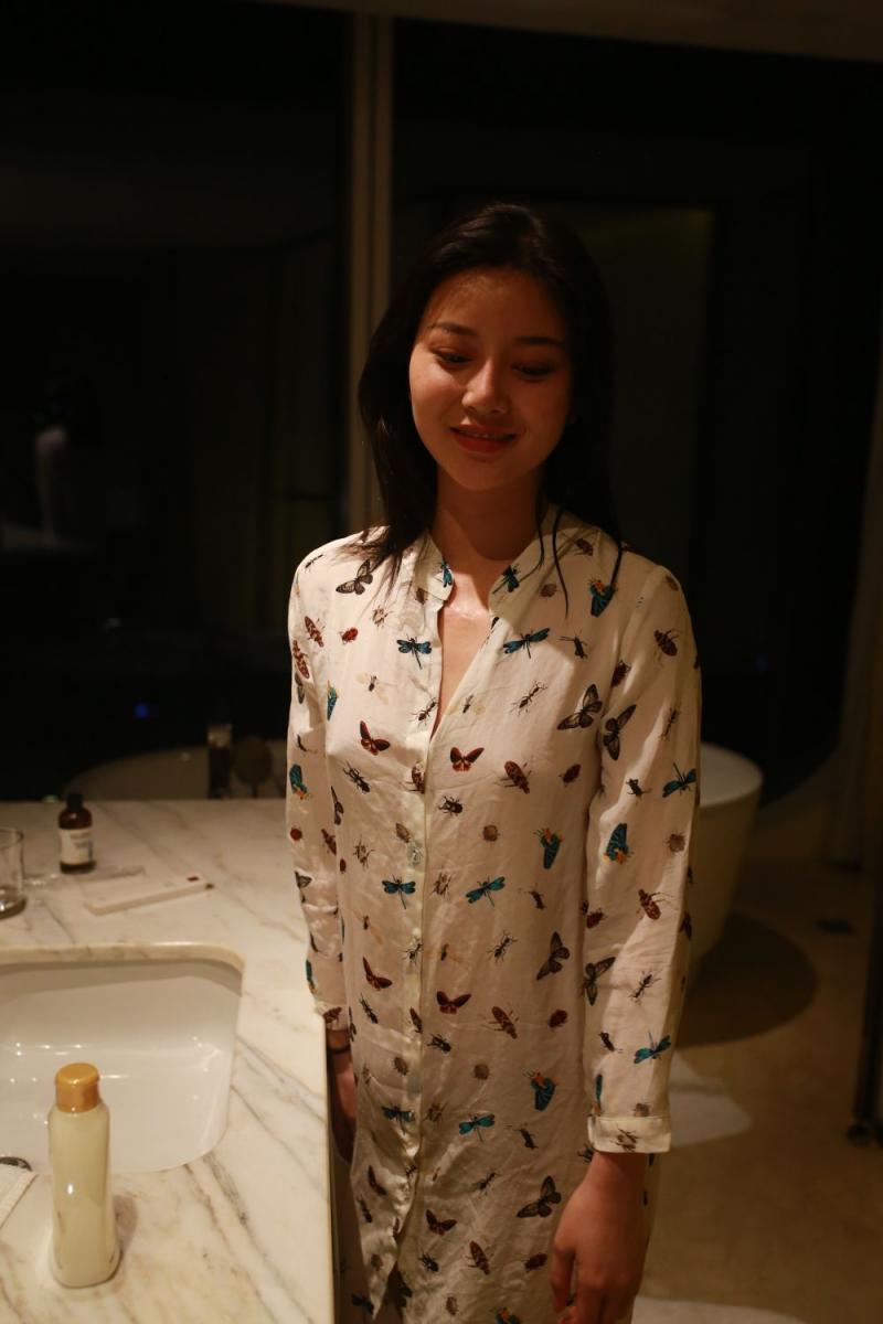 睡衣妹子看上去超纯