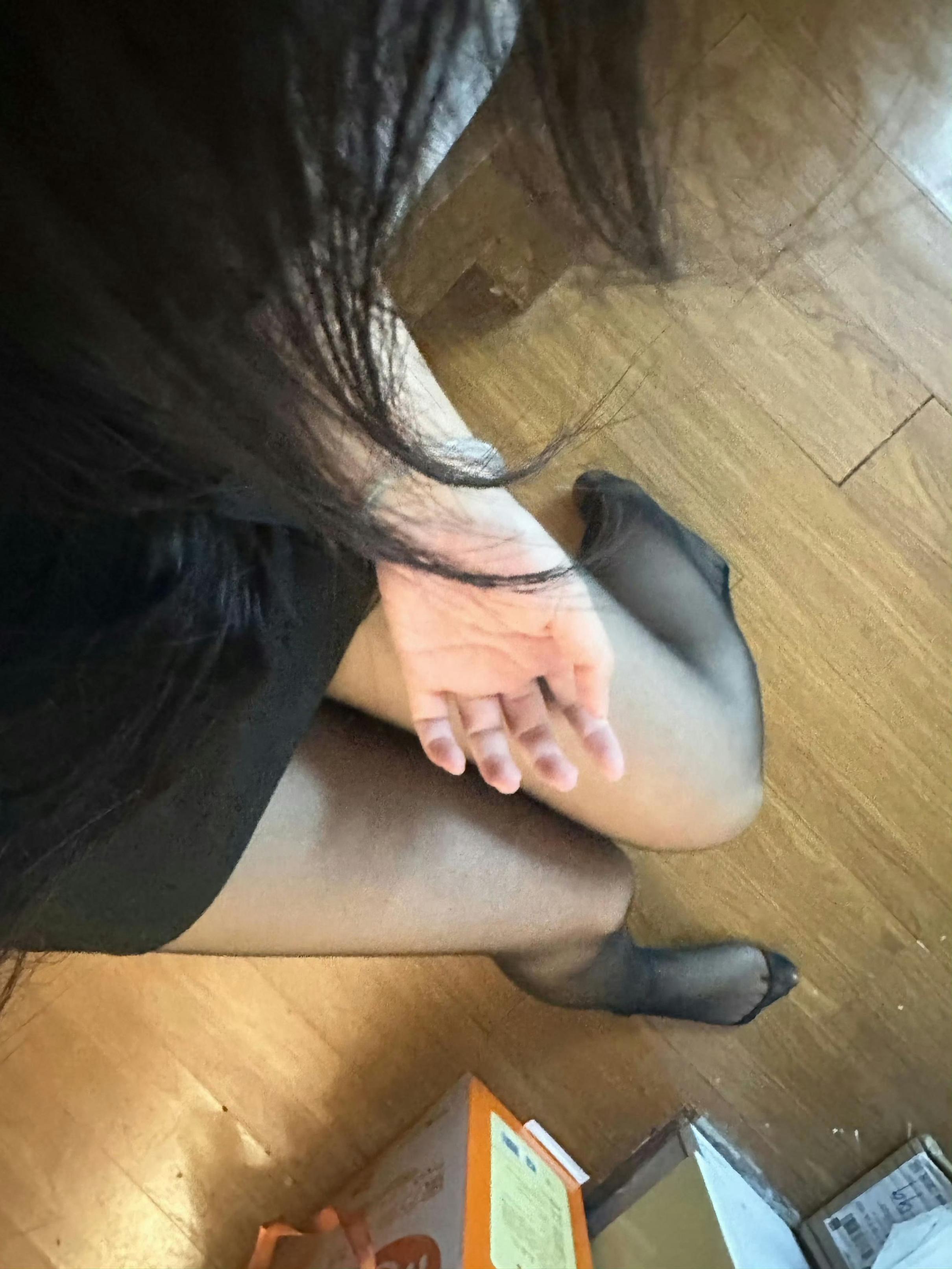 丝袜高跟儿小蛮腰，直戳男人的心窝