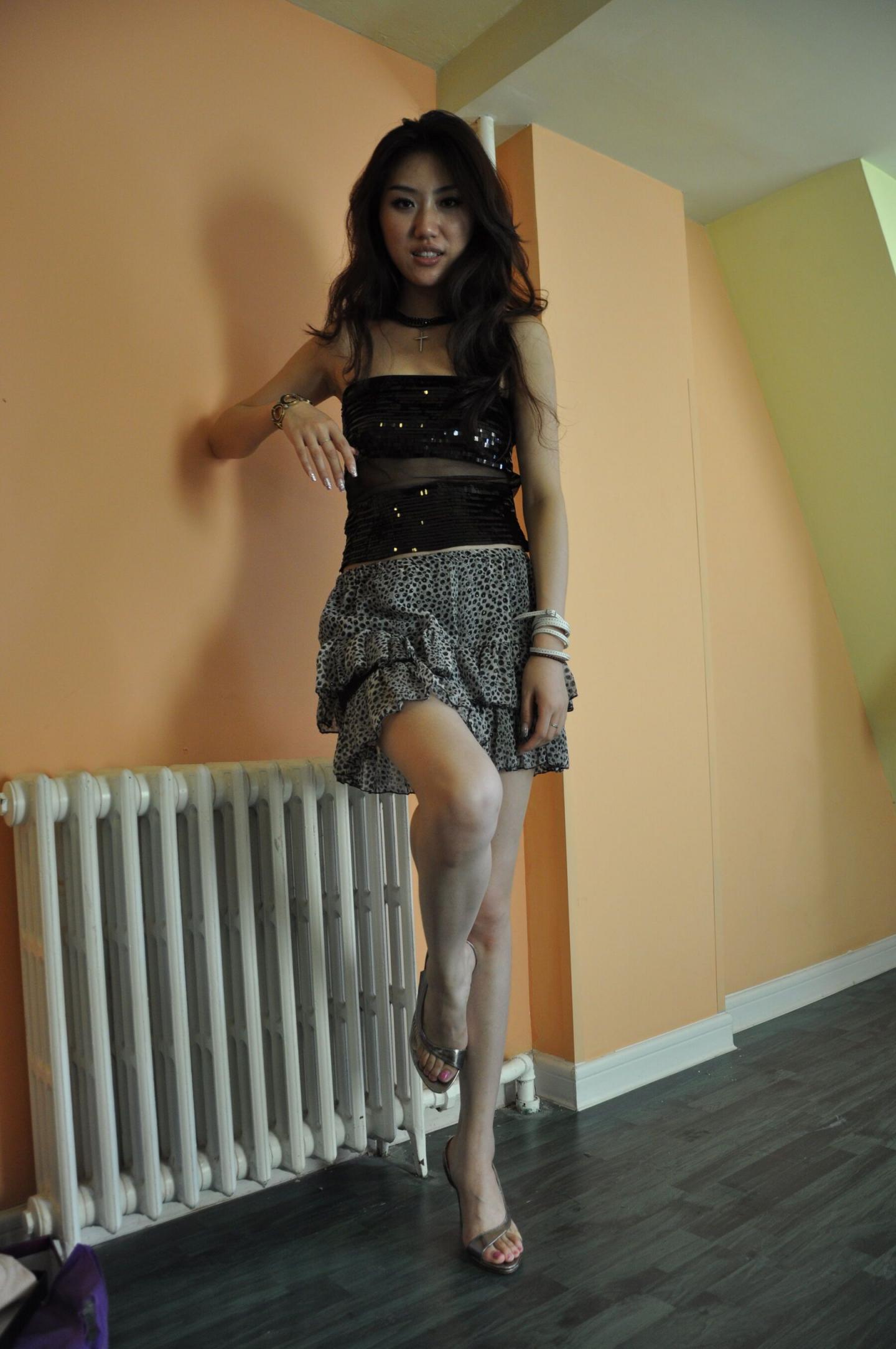 小姐姐看起来很纯欲呢