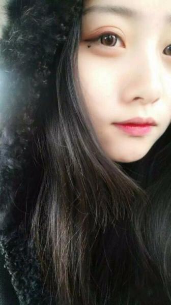 戴眼镜与不戴哪个更骚