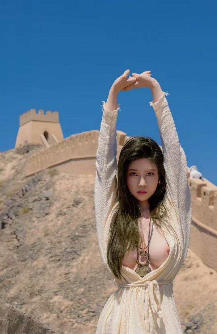 大胸美女爱露出