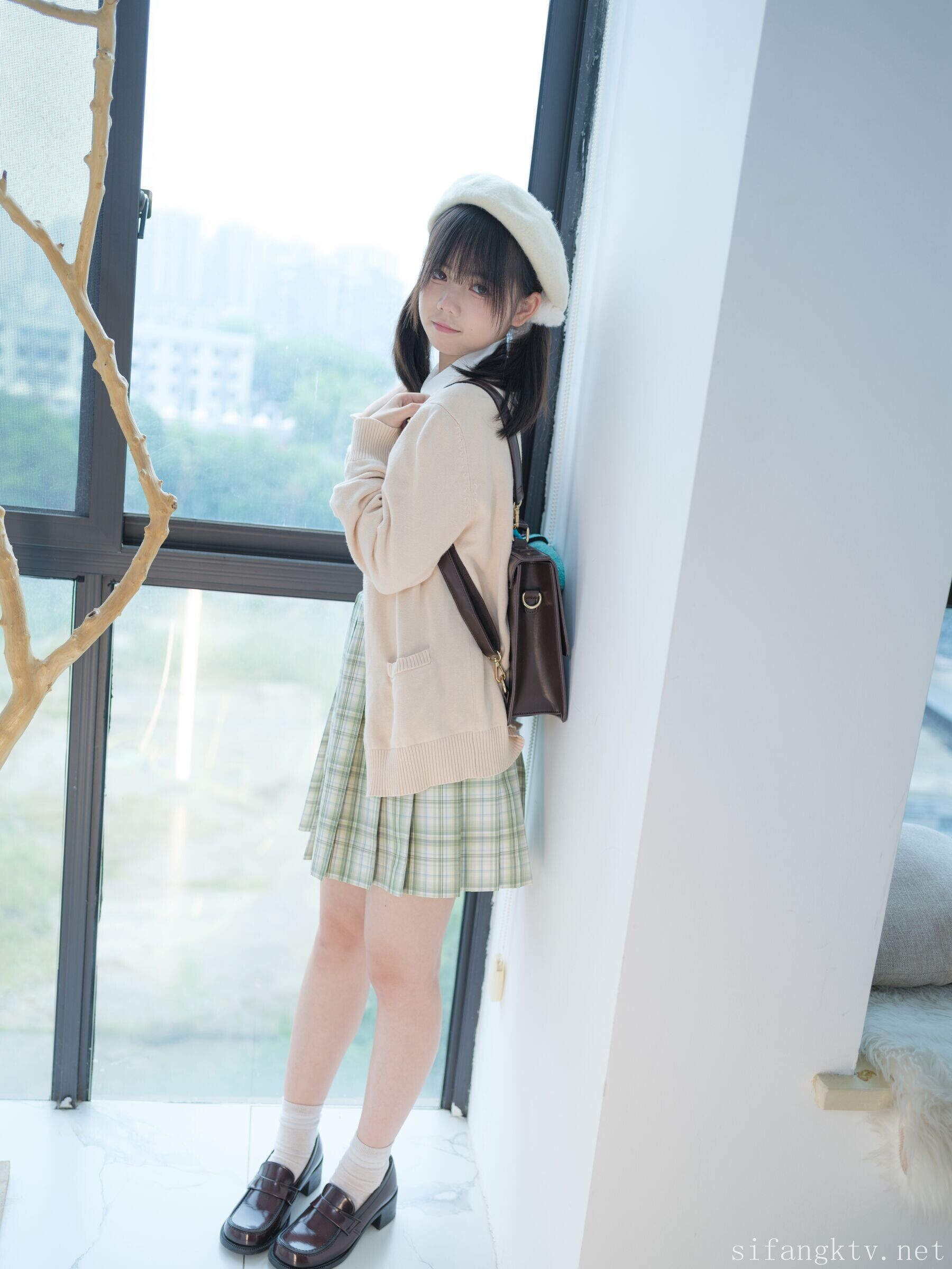 少女秩序-国模小鱼私房写真