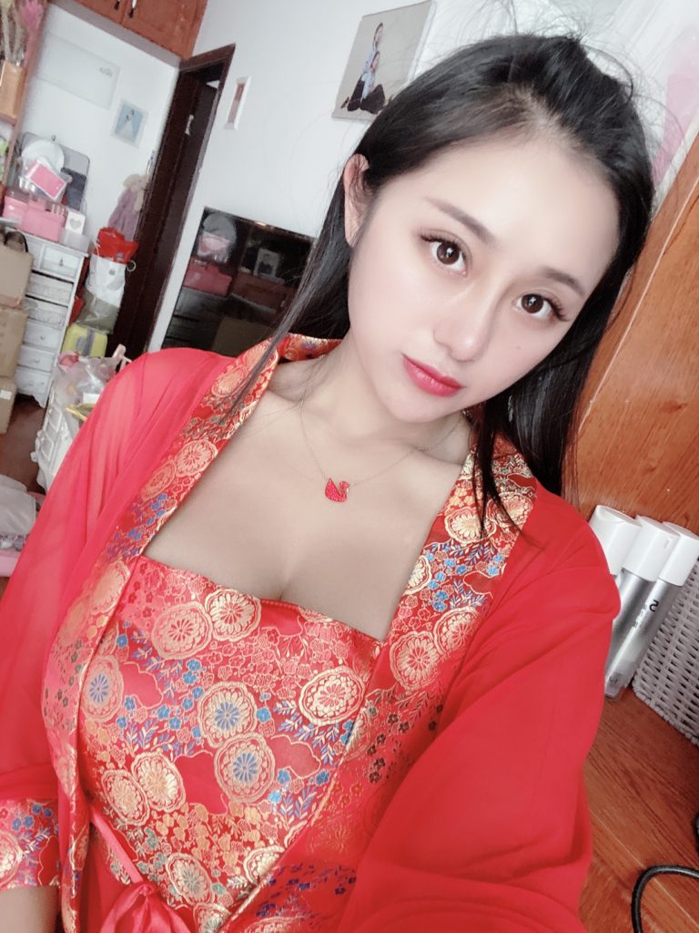 [买家秀]对象穿成这样在家等你，你几点回家？