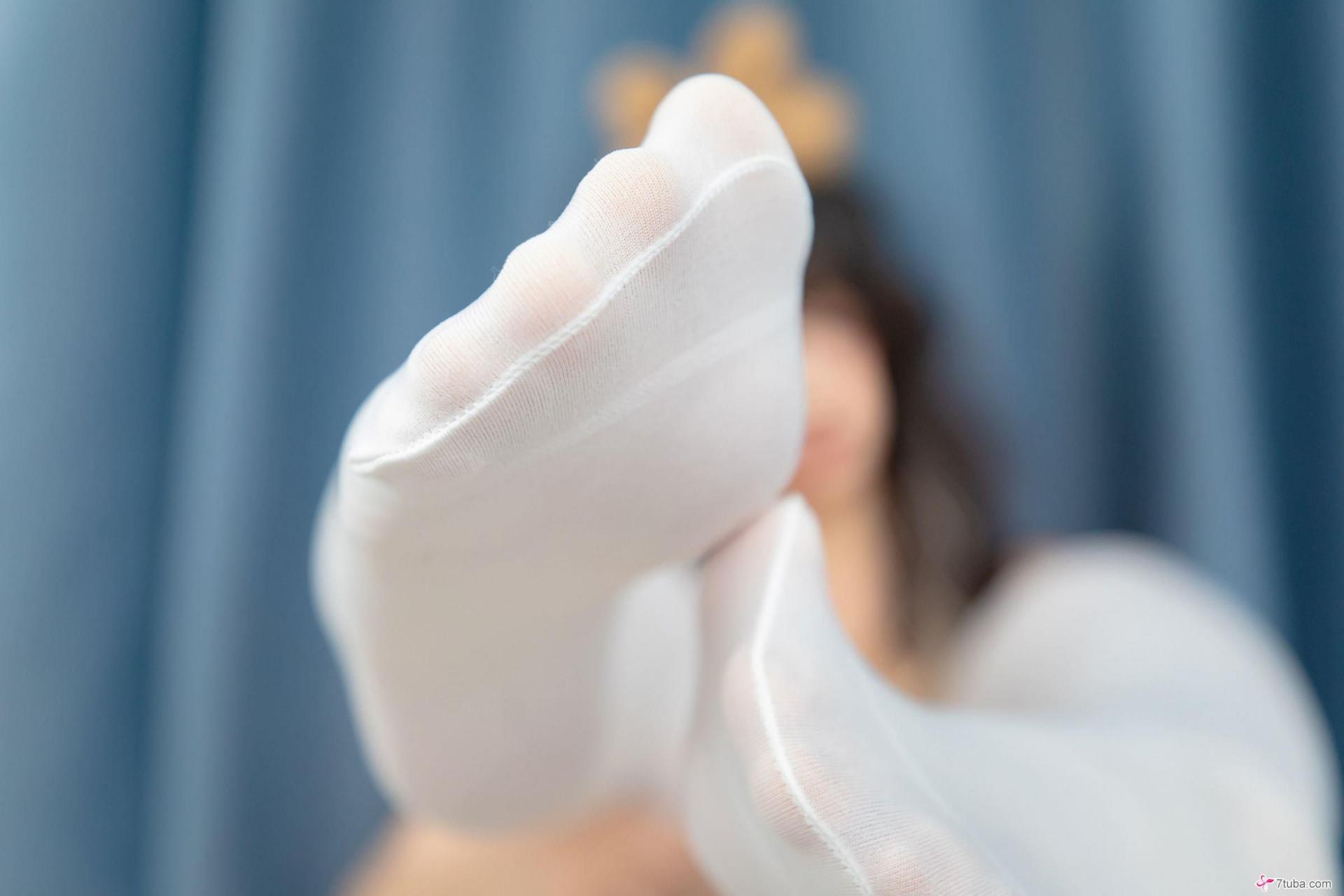 性感美图 白色小熊