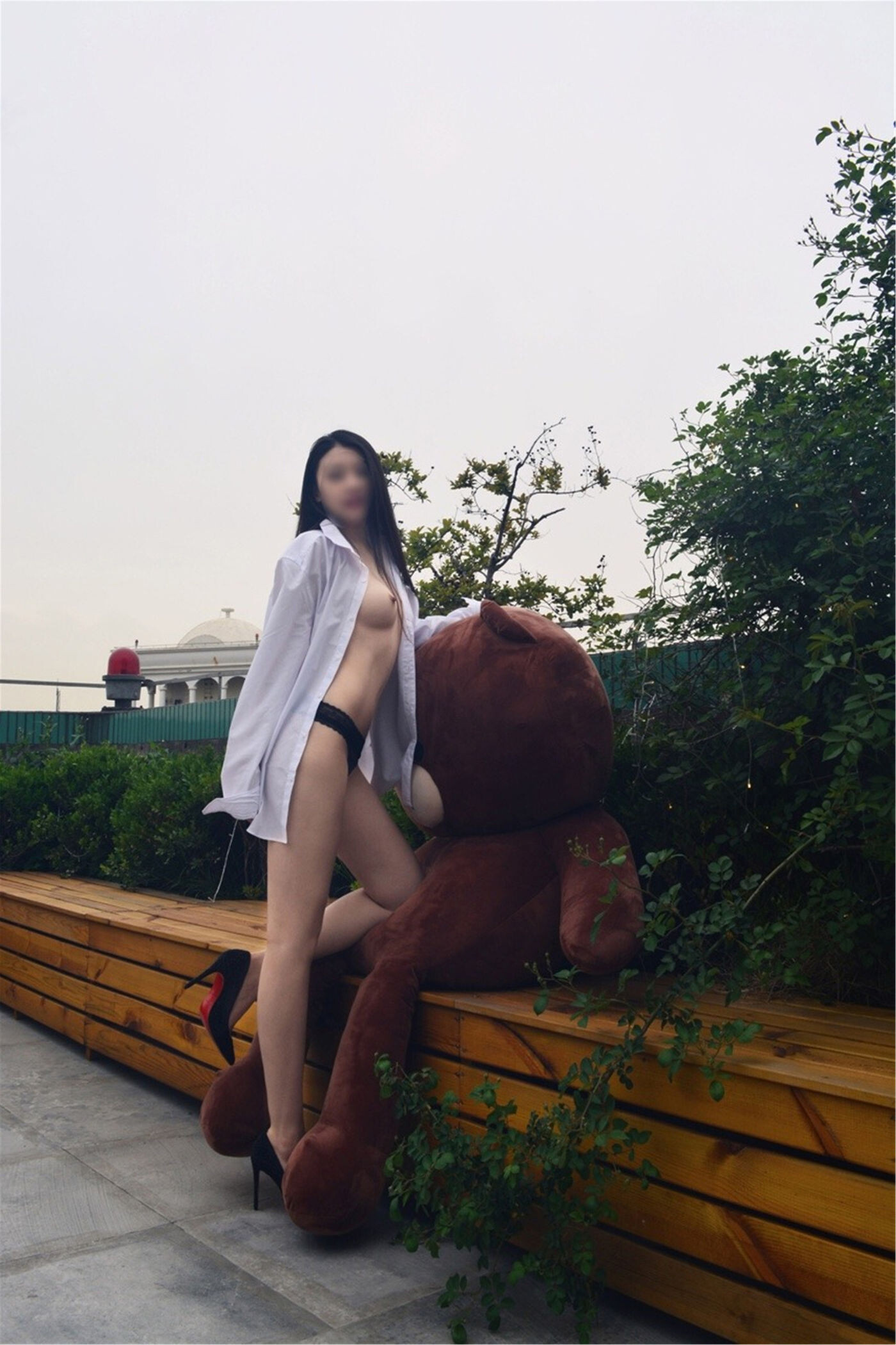 国模套图 极品网红pigeon