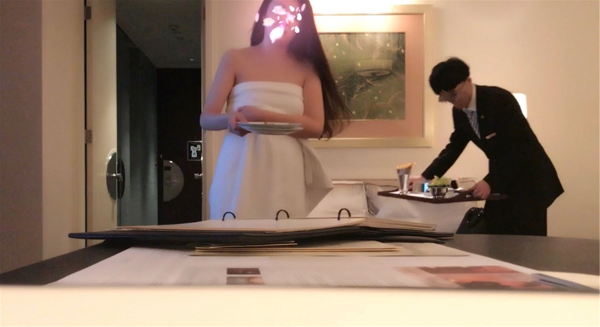 国模套图 极品网红pigeon