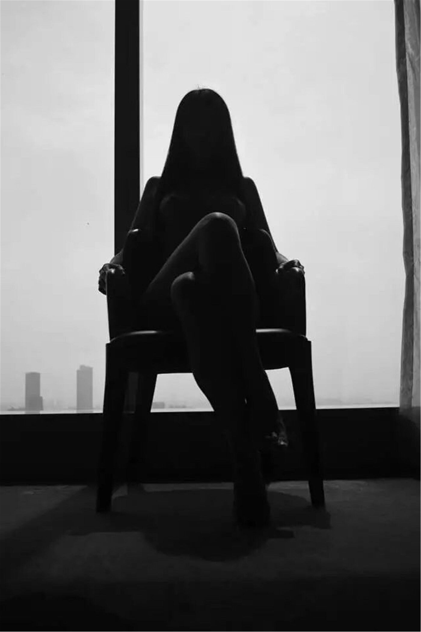 国模套图 极品网红pigeon