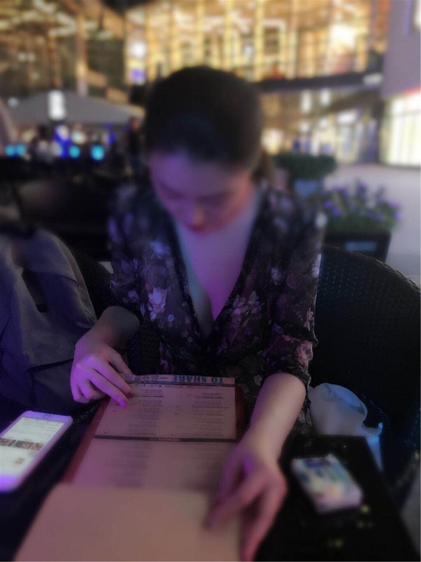 国模套图 极品网红pigeon