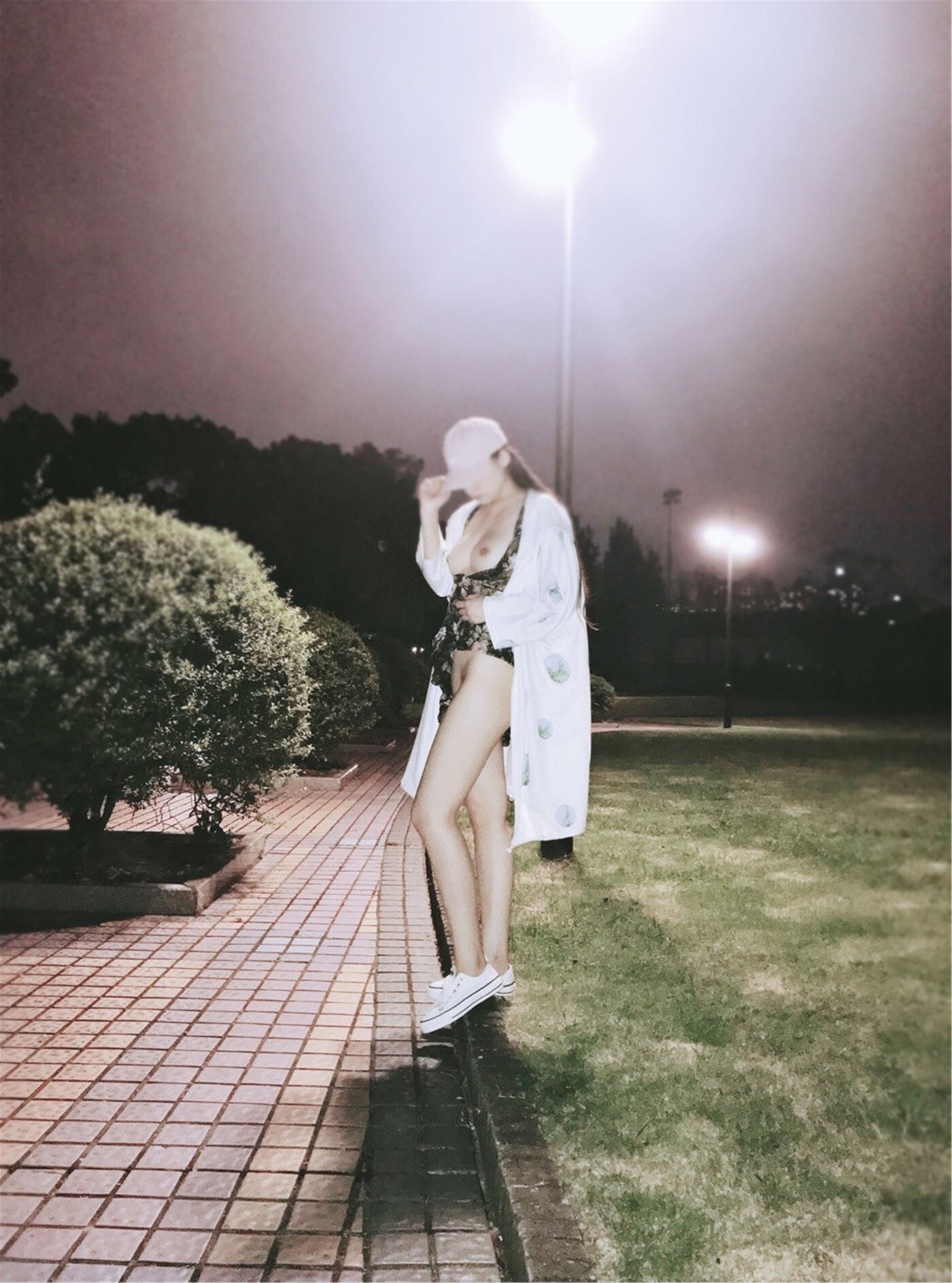 国模套图 极品网红pigeon