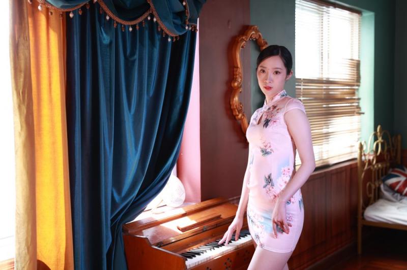 顶级诱人旗袍小姐姐