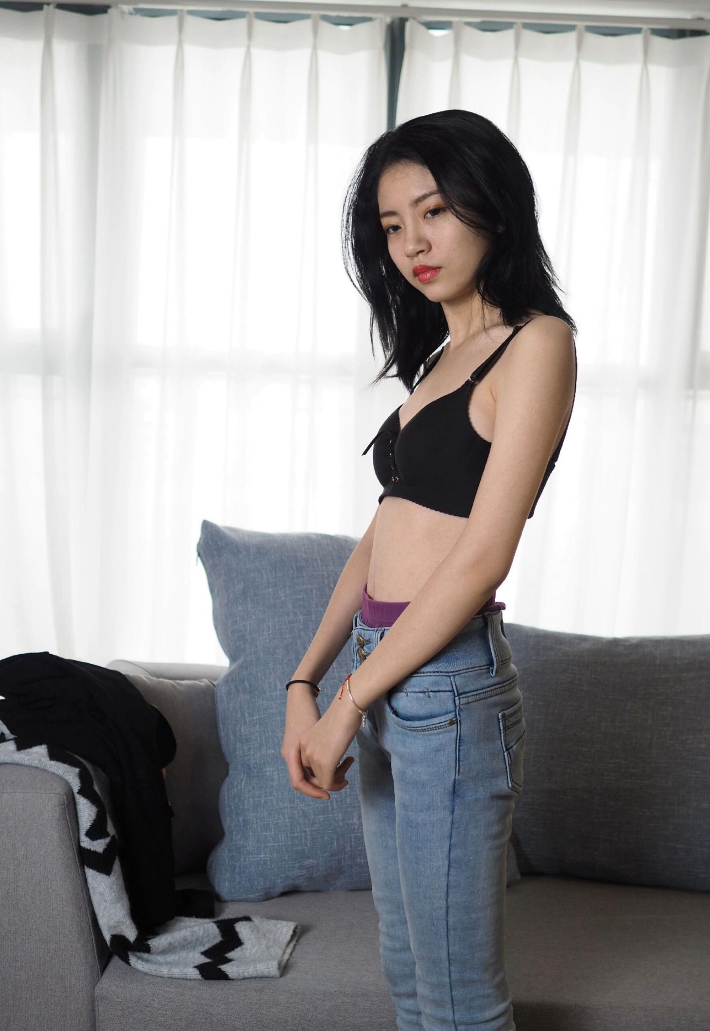 看上去挺舒服的良家妹子