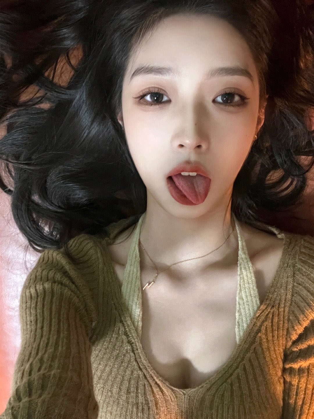 搜集的妹子图片-荤素搭配