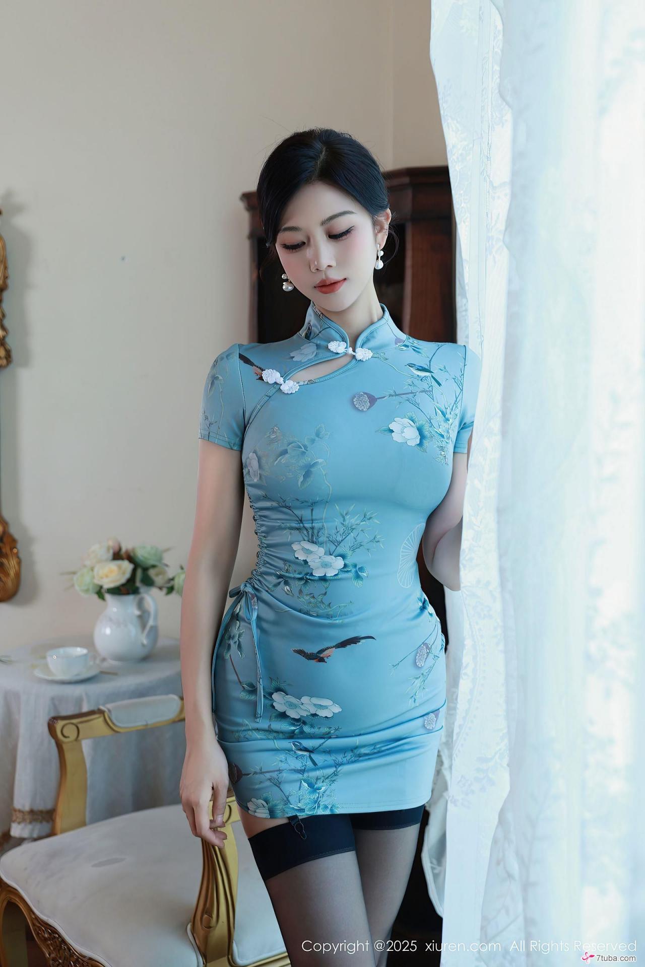 性感美图 天青旗袍