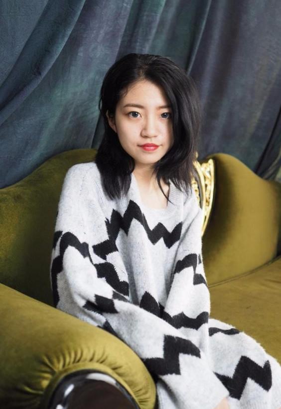 国模晨晨大尺度人体私拍套图