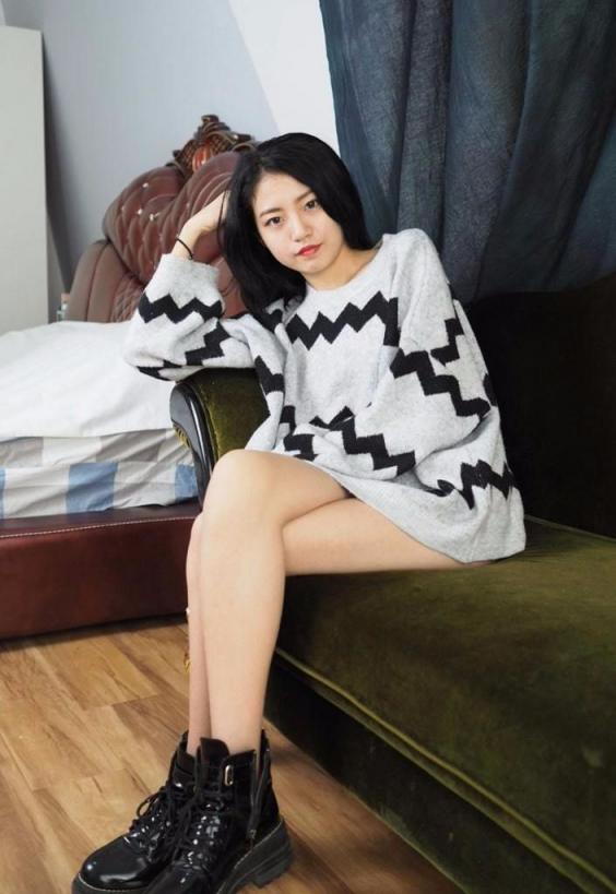 国模晨晨大尺度人体私拍套图