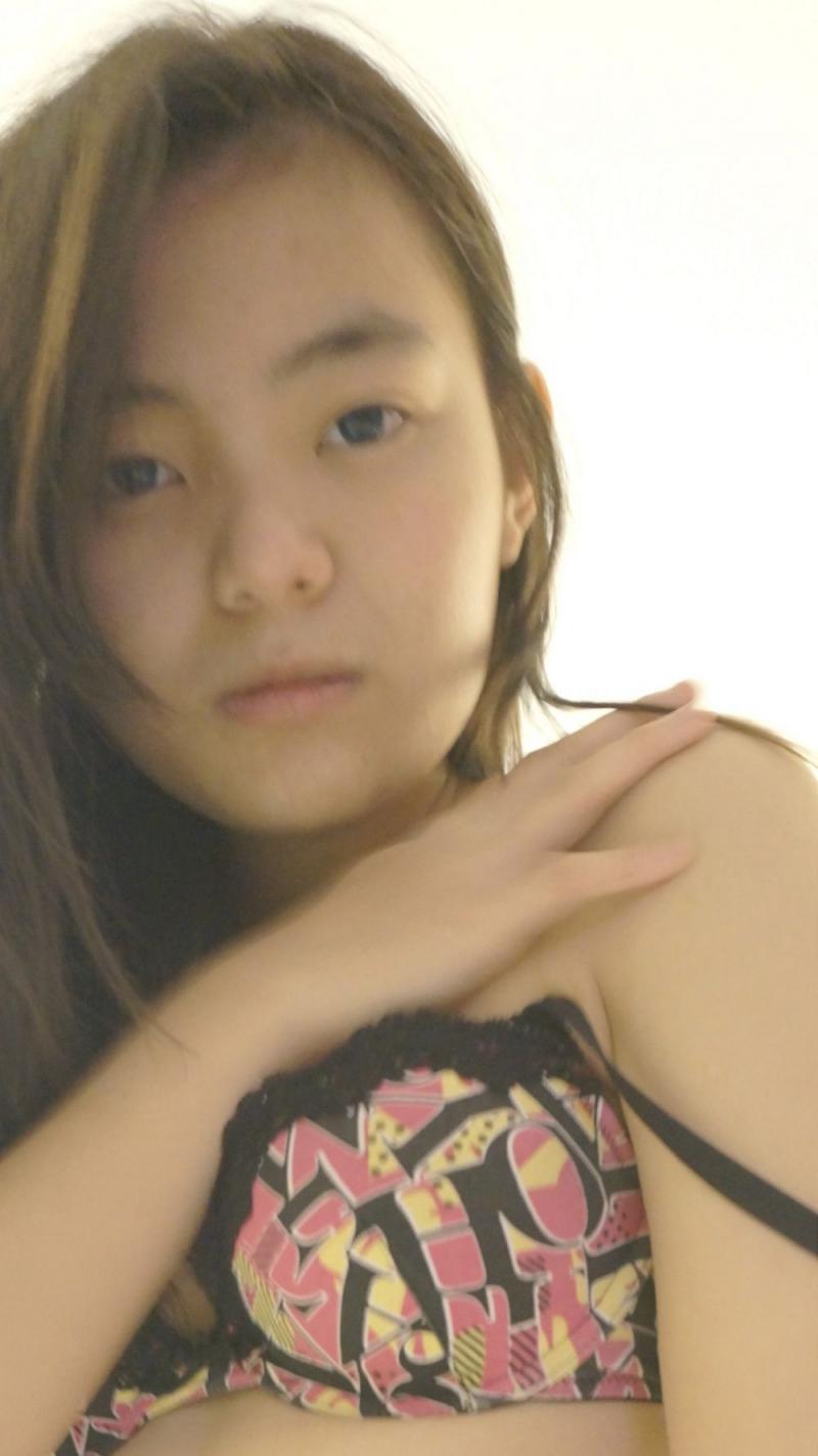 清纯又妖娆的妹子