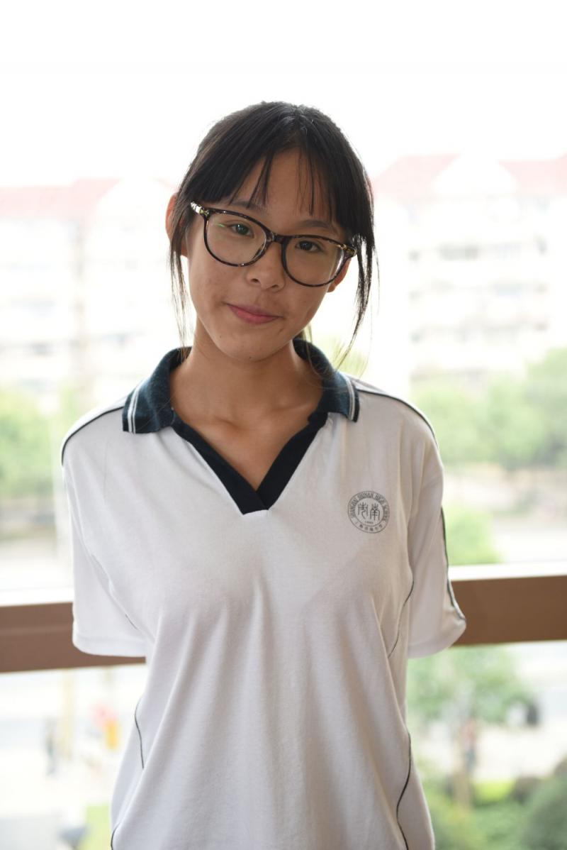 校服眼镜土妹子