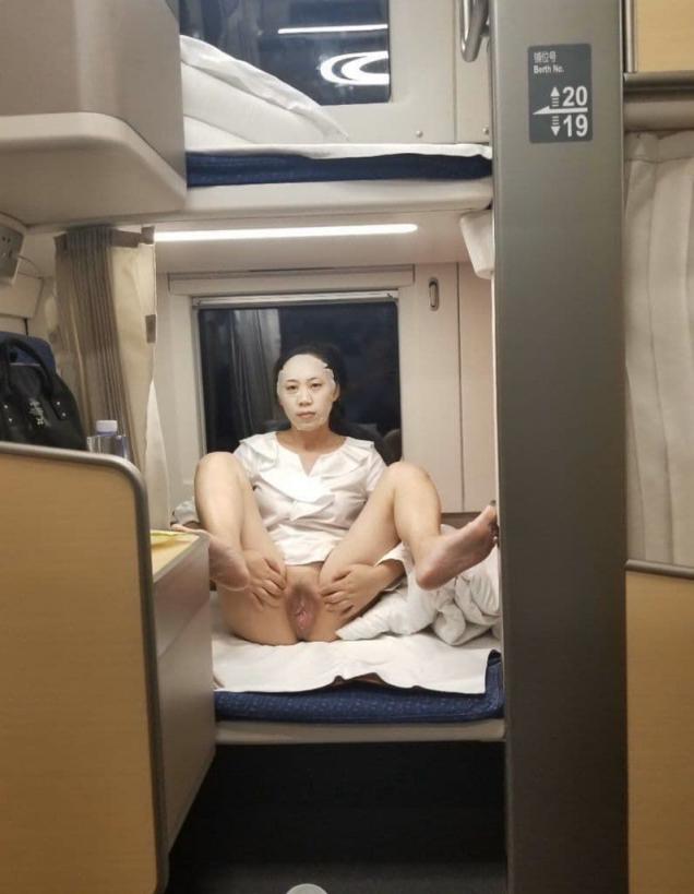 那些年撸过的小骚逼