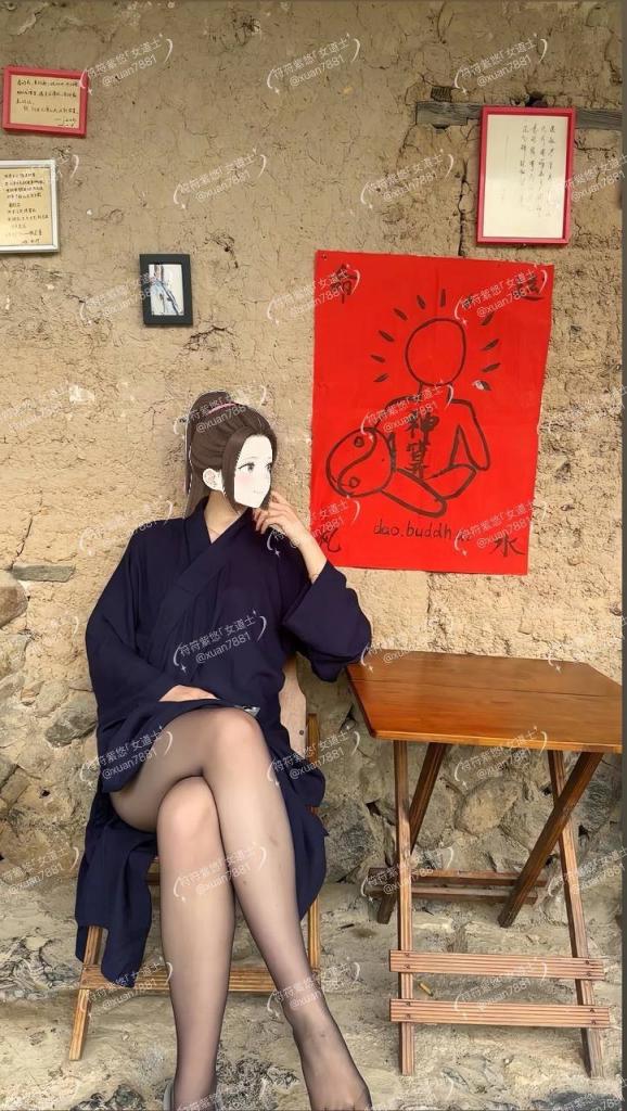 尼姑庵里藏春色.  这赛道不一般