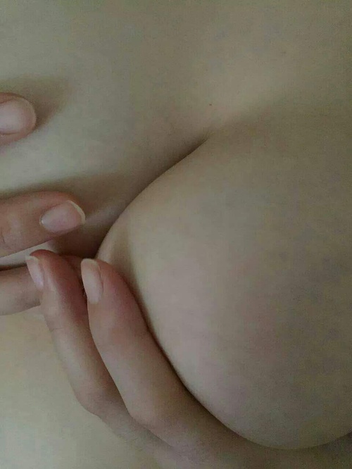 珍藏级美乳、看美乳即有美好心情