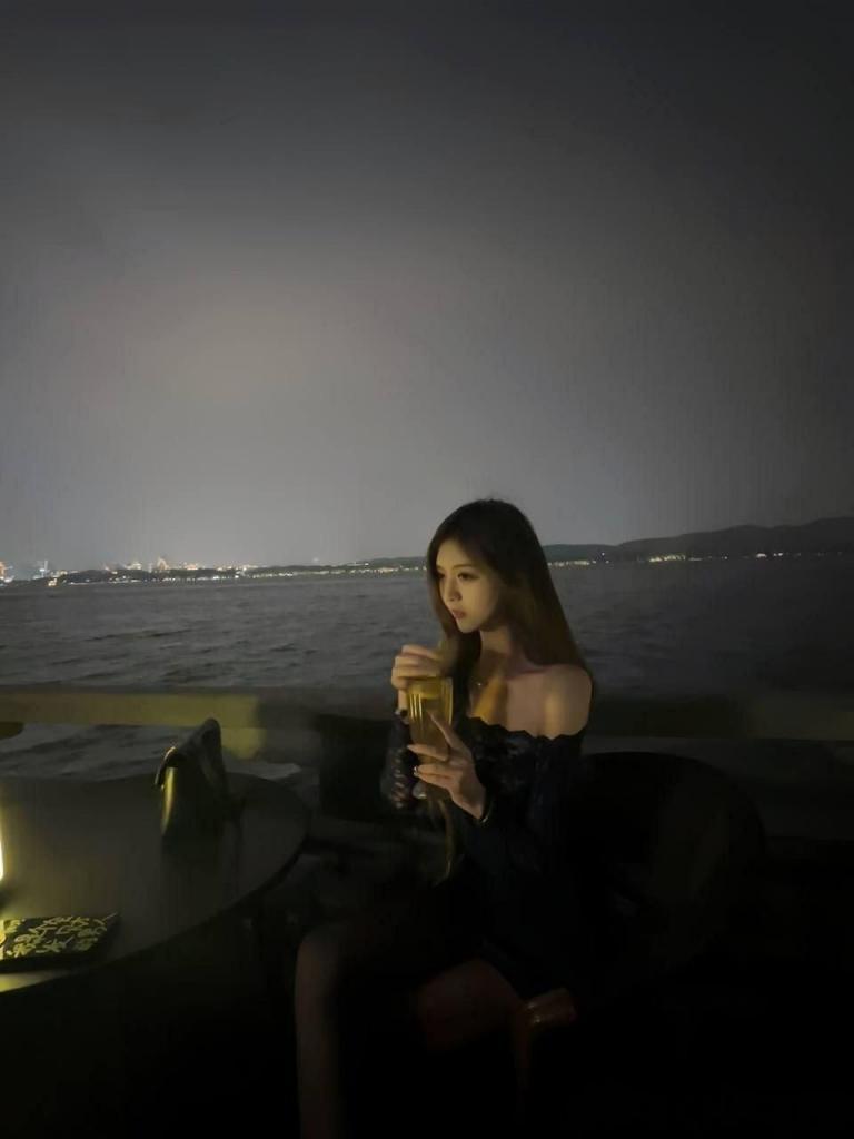 看看是不是你们的母狗学姐