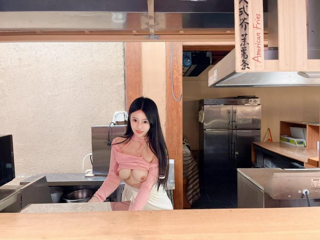 深圳小梨涡深耕网黄露出之路