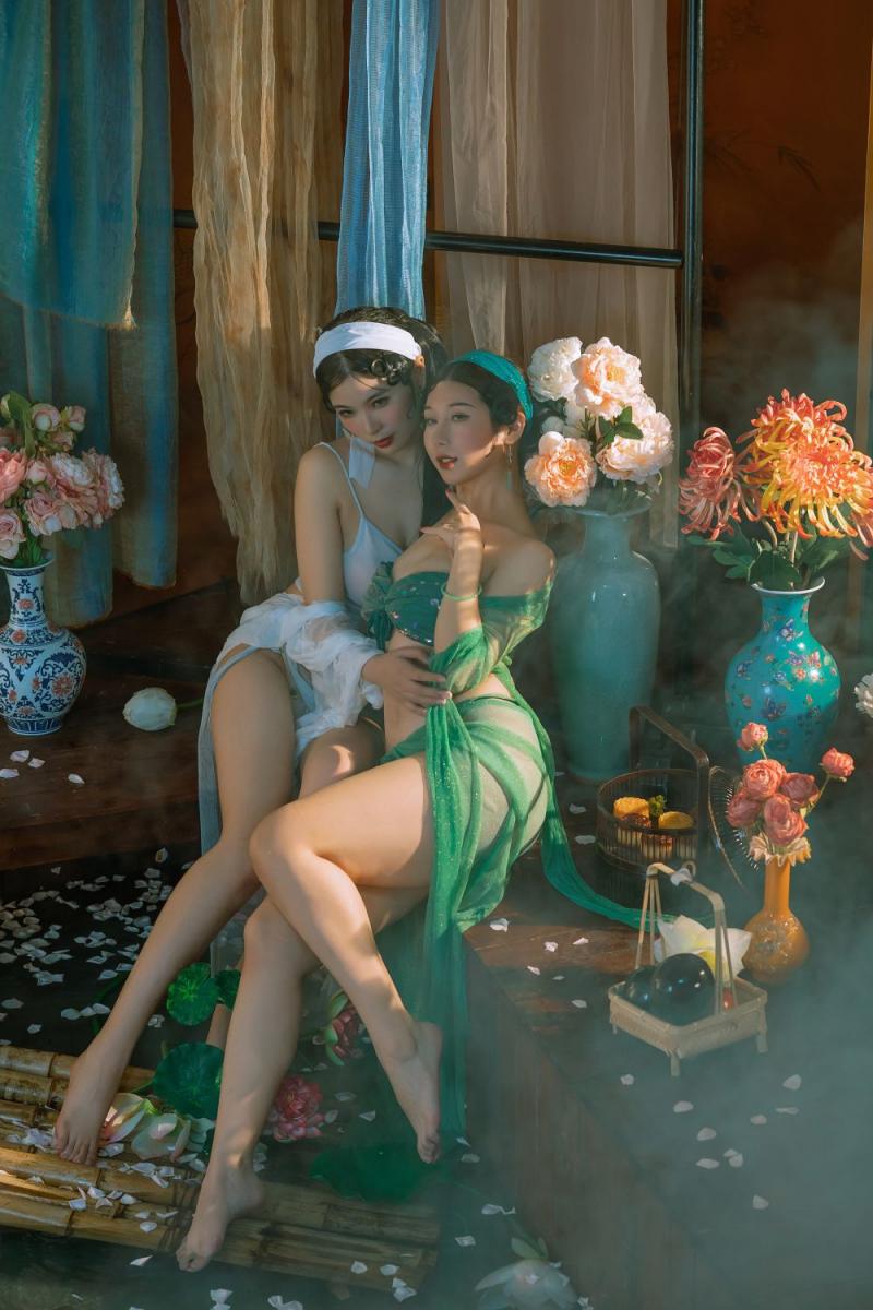 双人肉丝大长腿的诱惑