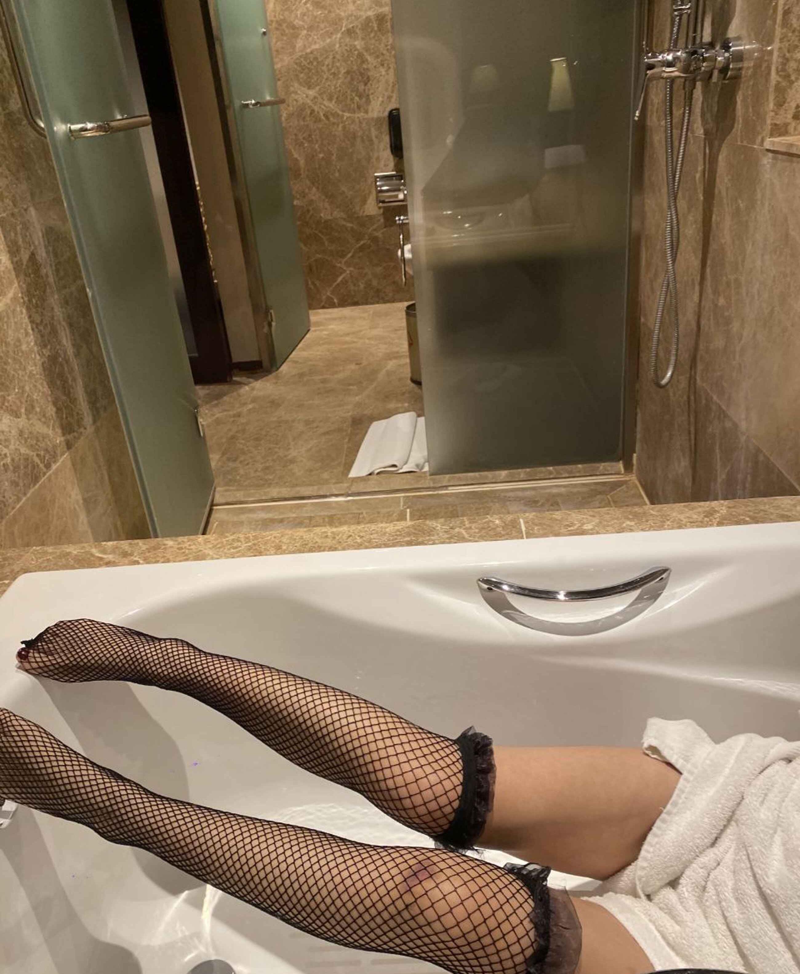 整容主播脚还行