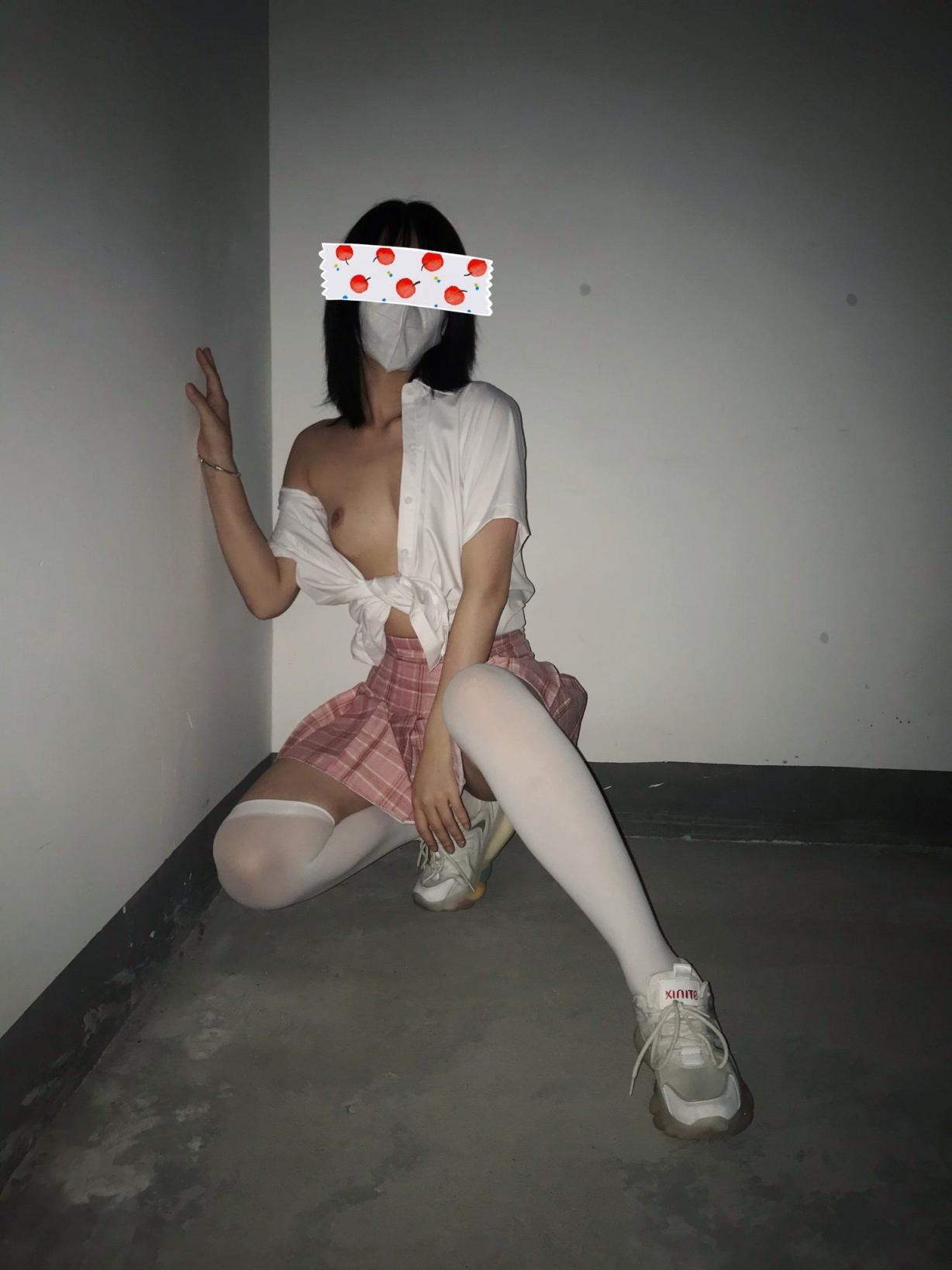 摄影好，摄影得学。清纯女大极致反差！！！